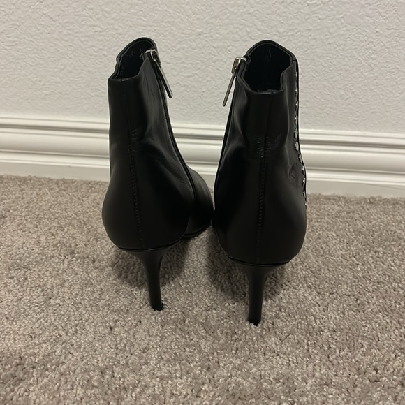 Aquatalia Boots Miana Black Leather Ankle Booties Studded - Picture 6 of 7